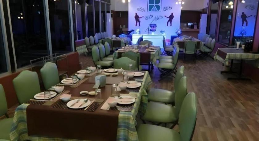 Beverly Hill Park Hotel Nakhon Sawan Exterior foto